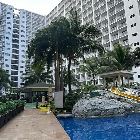 The Luxe Nook Shore Residences Moa