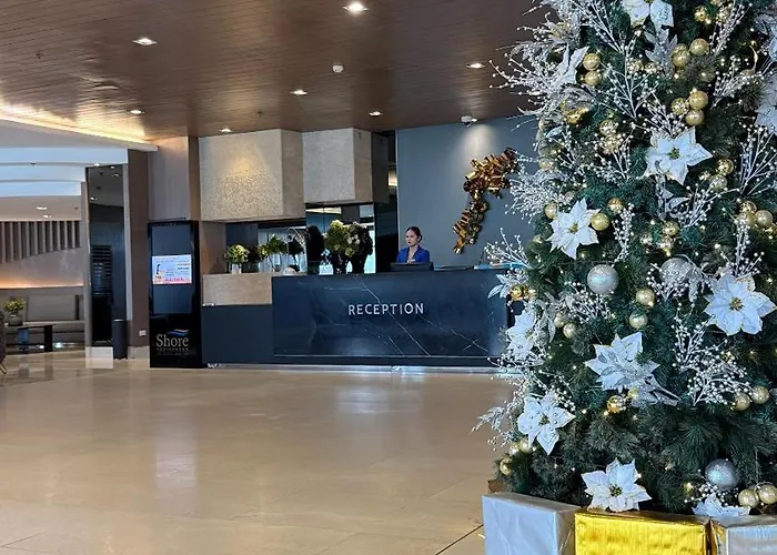 The Luxe Nook Shore Residences Moa Aparthotel